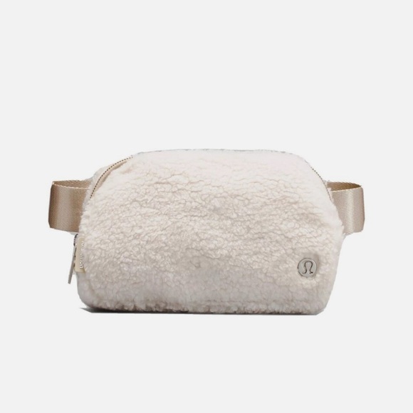 lululemon athletica White Sherpa Crossbody Bag - Picture 2 of 5
